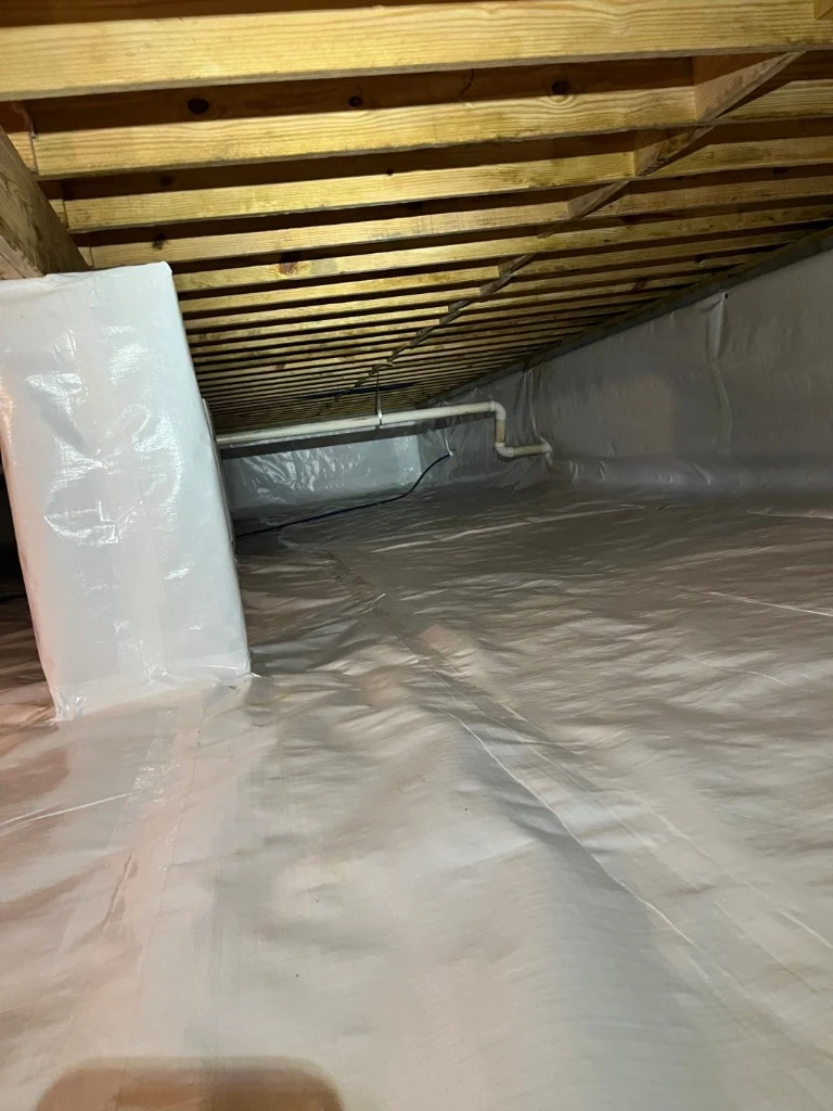 Fully sealed clean crawlspace encapsulation in Somerset KY after remediation